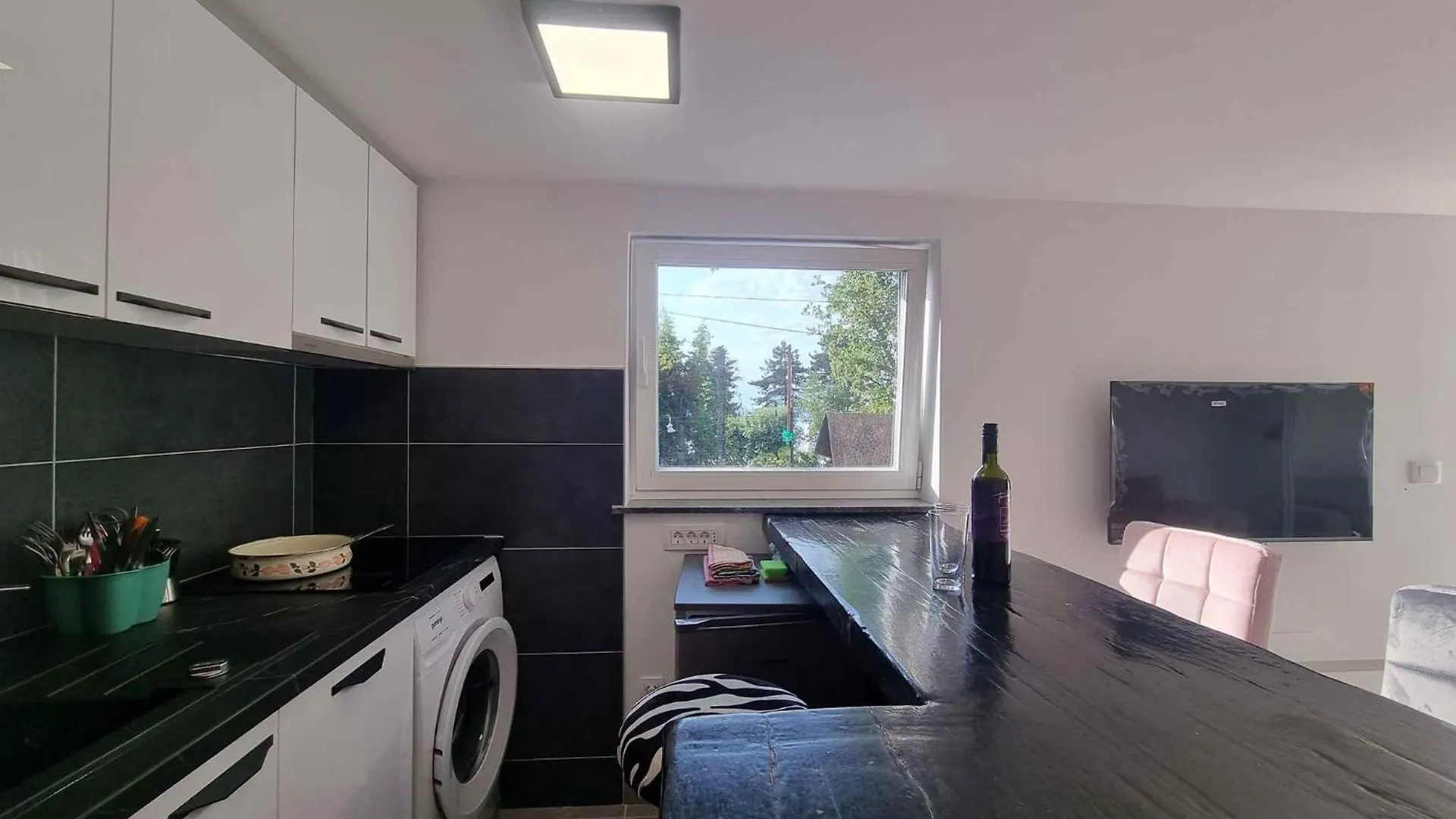 Apartment In Njivice - Insel Krk 45235 0*,  Croatia